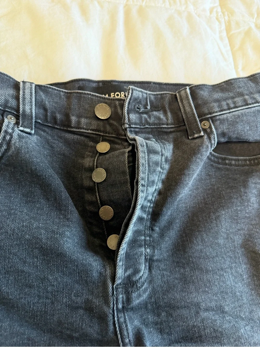 Aritzia Denim Forum high-Rise Black Denim Women’s Shorts